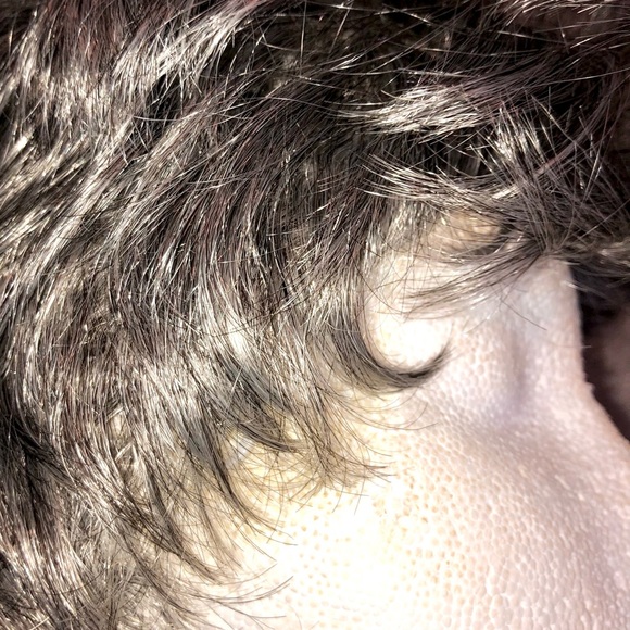 VIVICA A. FOX silver wig - Picture 8 of 11